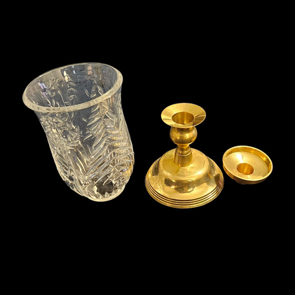 American Crystal Collection Christmas Hurricane Lamp 24% Lead Crystal & Brass - Picture 2 of 7